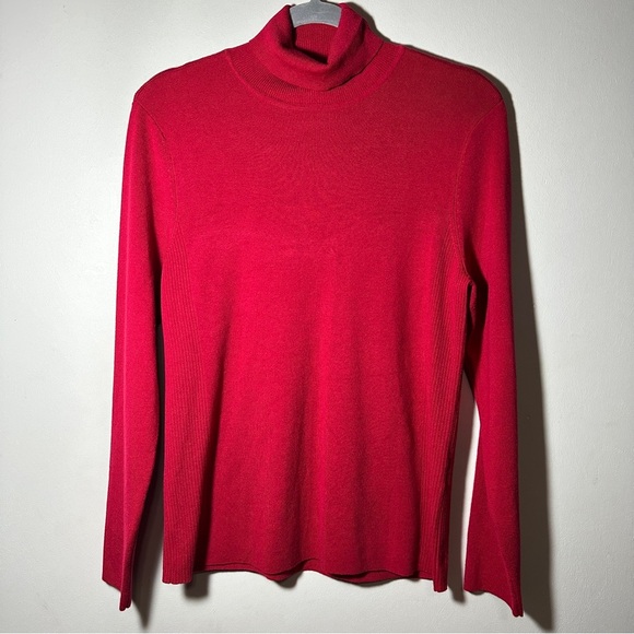 Chico’s Red Turtleneck Ribbed Sides Sweater size 2 (L) - Picture 1 of 8